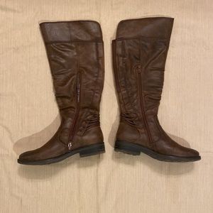 BareTrap boots